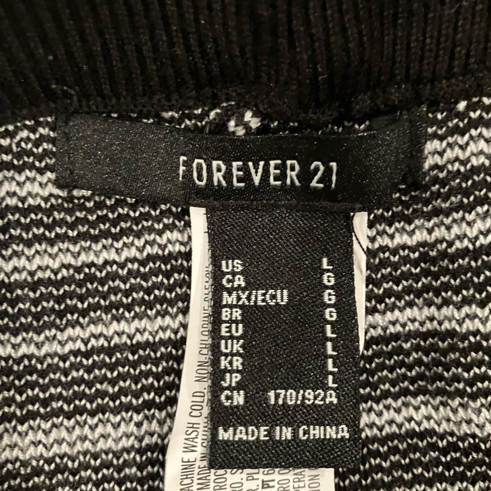 3/$18 Black white zebra striped pattern knit sweater leggings pants - Picture 5 of 6